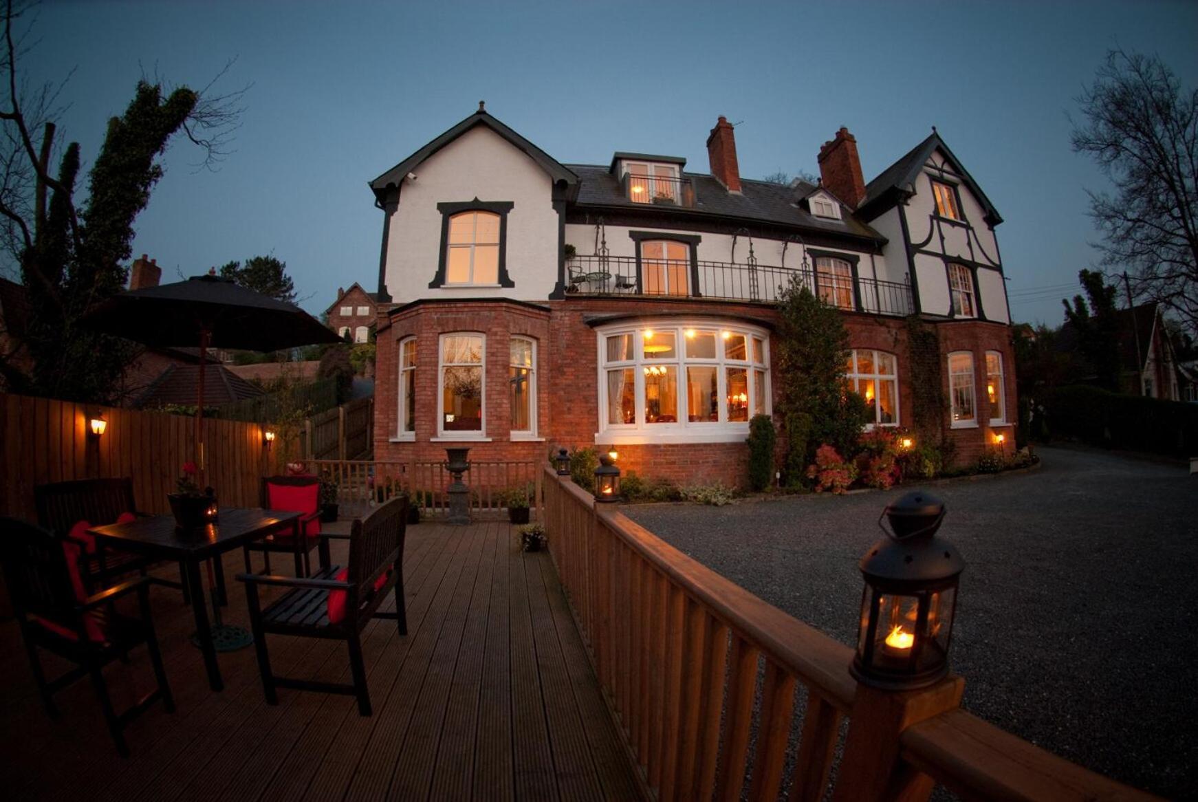 Oyo Rayanne House Guest Hotel 3*
